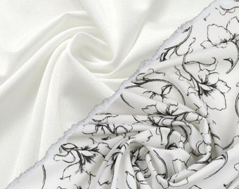 Ecru Stretch Microfibra Lycra z czarnym kwiatowym wzorem (50 x 75 cm)