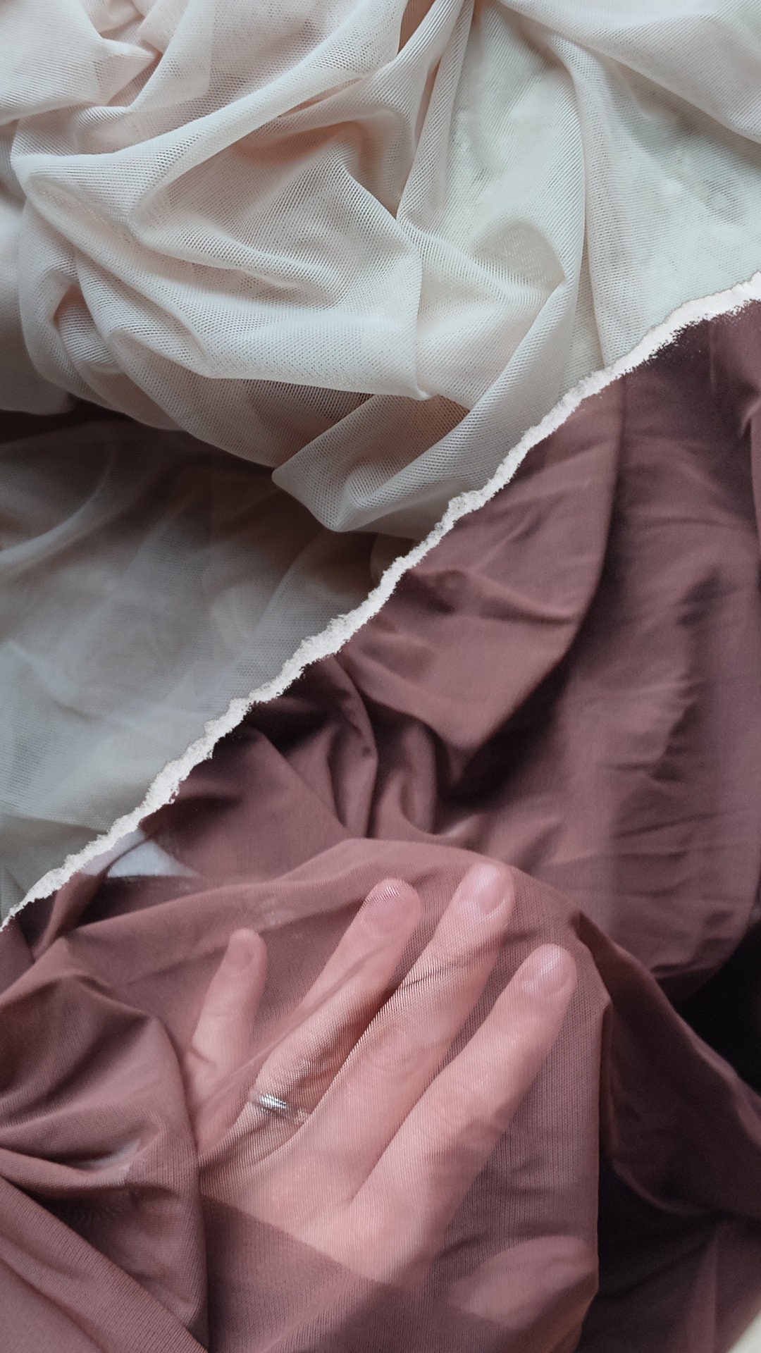 BAFOVY Bastelmesh 100x150cm | Netzstoff Für Teppichstickerei & Häkeln