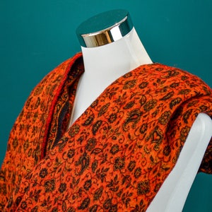 TIBET Schal aus Yakwollemix in feinem floralen Muster Nr. 04 Bild 4