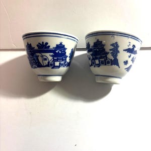 Vintage Chinese Tea Cups