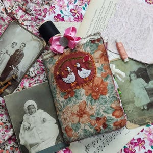 Diario basura hecho a mano, vintage, acogedor, libro para niños, único, libro del tesoro, adornado con encaje, diario de la abuela, bordado a mano
