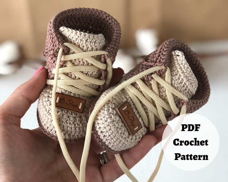 crochet newborn prop pattern, crochet booties