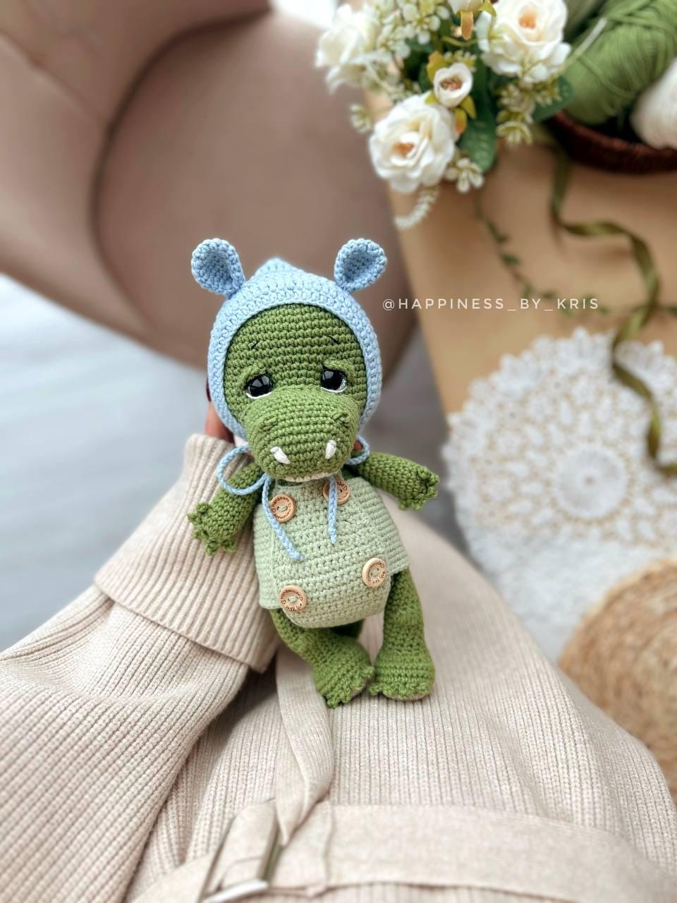 40 Alligator Crochet Patterns for Handmade Gifts, Nursery Decor, and Playful Amigurumi 23 Floppy Alligator
