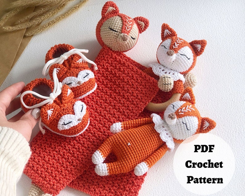 amigurumi pattern for nursery, baby crochet pattern, crochet baby layette set