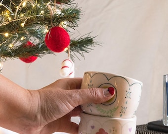 Handcrafted  Ceramic Mugs – Finger Grooves Design & Floral Pattern