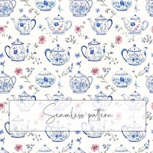 Puede incluir: Un patrón sin costuras con teteras azules y blancas con diseños florales sobre un fondo blanco. Las teteras están rodeadas de pequeñas flores rosas y azules.