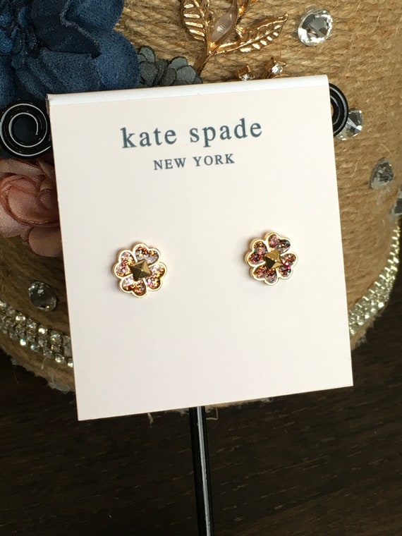 Kate Spade New York Sequins Heart Spade Flower Stud Aretes. - Etsy España