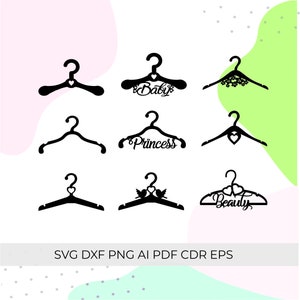 Puede incluir: Diseños de siluetas negras de perchas con elementos decorativos. Algunas perchas presentan corazones, patrones florales o las palabras "Baby", "Princess" y "Beauty". La imagen también incluye opciones de formato de archivo.
