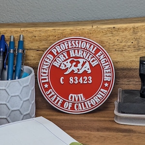 Plaque signalétique personnalisée de tampon d'ingénieur professionnel de 4,75 po. - Tampon PE personnalisé - Cadeau de bureau d'ingénieur - Art de tampon PE de bureau - Panneau de cabine