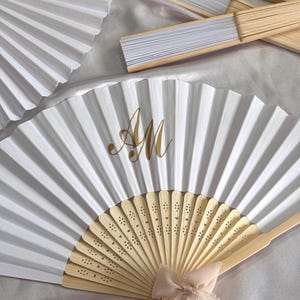 Abanicos de boda - Marcador de posición de boda - Abanicos personalizados para los novios - Abanicos de ceremonia - Gadgets de ceremonia - Abanicos con fecha