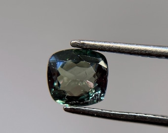 Untreated Alexandrite Gemstone 0.80 Carat Cushion Cut, Color Change June Birthstone