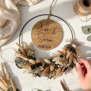 Personalized wedding gifts, gifts with names, personalized wreath, family wedding gift ideas, individual