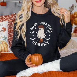 Cowboy Ghost Chic: Spooky Sweatshirt for Halloween Fun - Western Style Unisex Crewneck