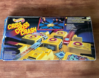 Juego vintage CRISS CROSS CRASH de Hot Wheels de Mattel: ¡juego de acción motorizado!