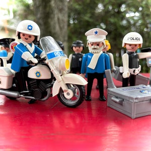 Vintage Lot Playmobil Police Motorcycle 10 Figures + 30 Accessories - 1974
