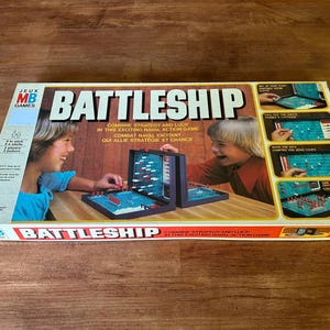Vintage BATTLESHIP di Milton Bradley per 2 giocatori | Gioco da tavolo BATTLESHIP per 2 giocatori dagli 8 anni in su / In francese e inglese
