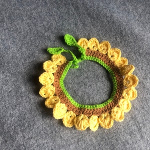 Handmade crochet pet neckwear, pet bib, sunflower neckwear, dog, cat, rabbit cute collar, pet accessories, Christmas New year gift