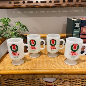 Vintage Set of 4 Tom & Jerry Milk Glass Holiday Collector Mugs