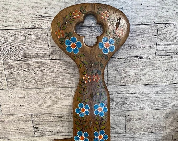 Vintage Hand-painted Wooden Key-shaped Key Holder - Etsy