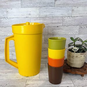 Vintage Tupperware Servalier Juice Pitcher and Glasses - Yellow Pitcher/Glasses
