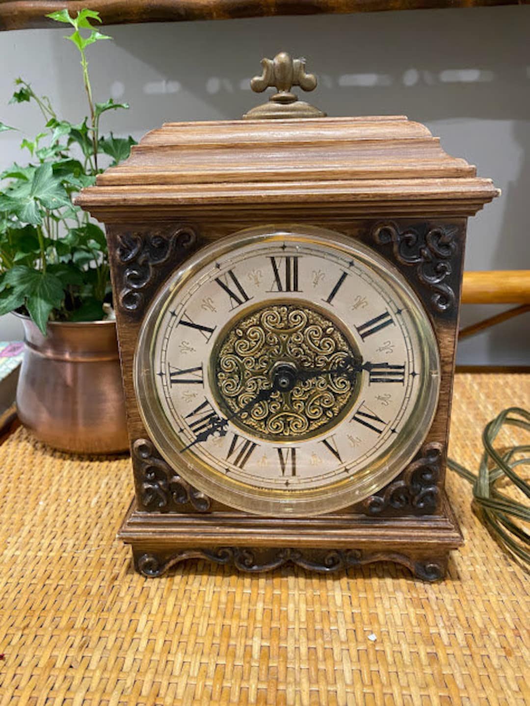 Vintage Spartus Table Top Clock Plugin Desk Clock Standing Etsy