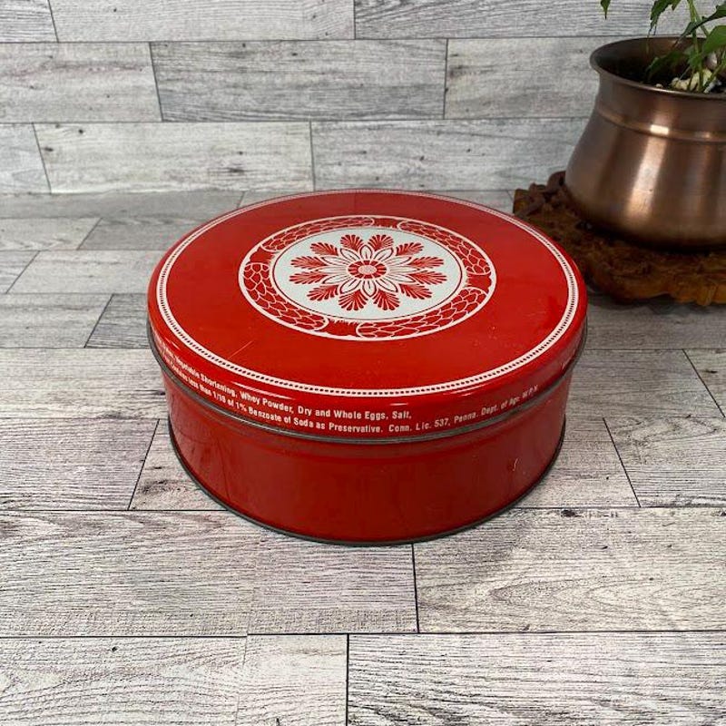 med  fruit cake in Tin