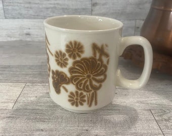 Taza vintage de cerámica con motivos florales - fabricada en Inglaterra