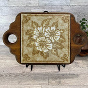 Sottopentola in piastrelle di ceramica vintage con base in legno