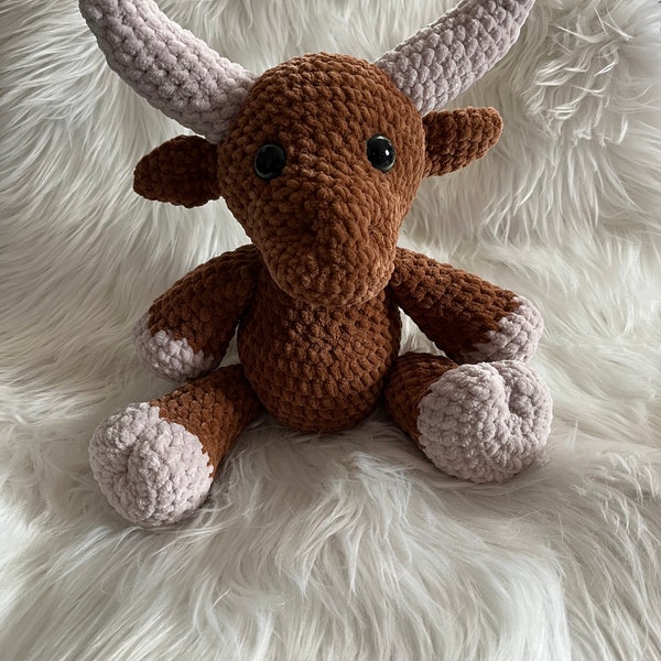 Stier, gehäkeltes Plüschtier, weich, soft, Geburtstagsgeschenk, Amigurumi, Häkeltier, Häkelfigur