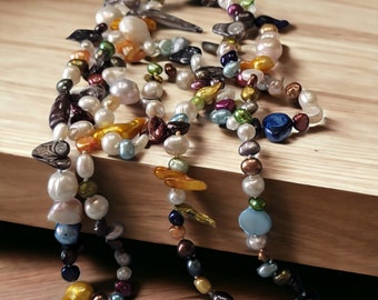 Collier de perles baroques d'eau douce de culture multicolores sans fin