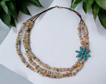 Collar de turquesa y concha