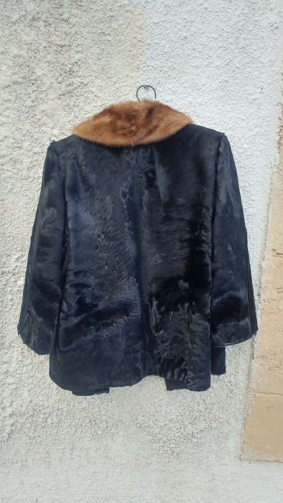 Vintage Ladies' Fur Coat of wonderful quality - m… - image 3