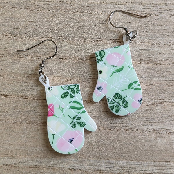 Too Hot to Handle, Oven Mitt Earrings, Baking Earrings, Spring Floral Earrings, For Baker, Baker Gift, Dangle Gauges, Clip ons