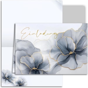 Könnte beinhalten: Briefpapier-Set mit floralem Design. Die Einladungskarte zeigt eine Illustration von grauen und weißen Blumen mit goldenen Umrissen. Das Wort "Einladung" ist in goldener Schrift geschrieben. Enthält einen Umschlag und ein leeres Blatt Papier.