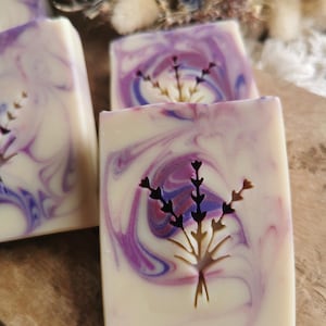 Natural soap "Lavender Amber", vegan, palm oil-free, handmade, gift Kleine Blockform 70g