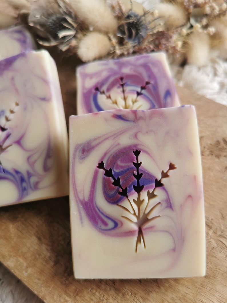 Natural soap "Lavender Amber", vegan, palm oil-free, handmade, gift Kleine Blockform 70g