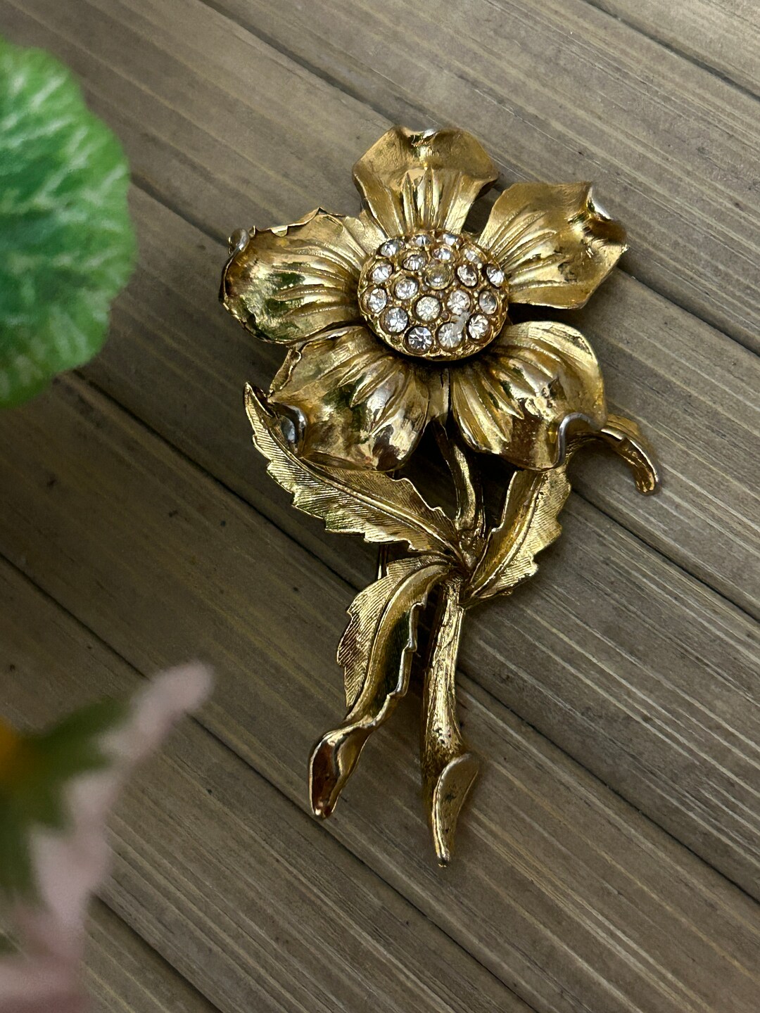Vintage Signed Boucher Sunflower Daisy Brooch Gold Tone With Clear