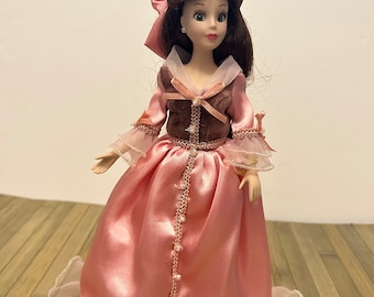 Vintage Disney porslinsdocka Belle från Skönheten och Odjuret