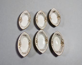 Set Of 6 Antique Delicate Hand Painted 3-3/4”x 2” Noritake Nut Dishes. Free shipping