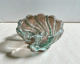 Mikasa ?Green Peppermint Swirl Glass Votive Candle Holder 4.25" x 2.25". Free shipping