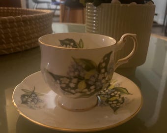 Rosina Queen's Fine Bone China “Lily Of The Valley” Tea Cup & Saucer - England. free shipping