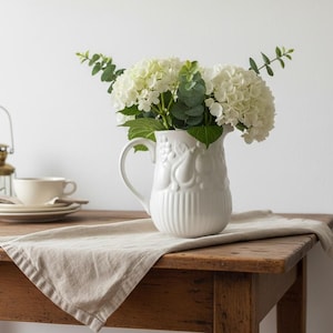 Libbey Tableware China Pottery White Embossed Fruit/Grape 46 oz Pitcher . Free shipping