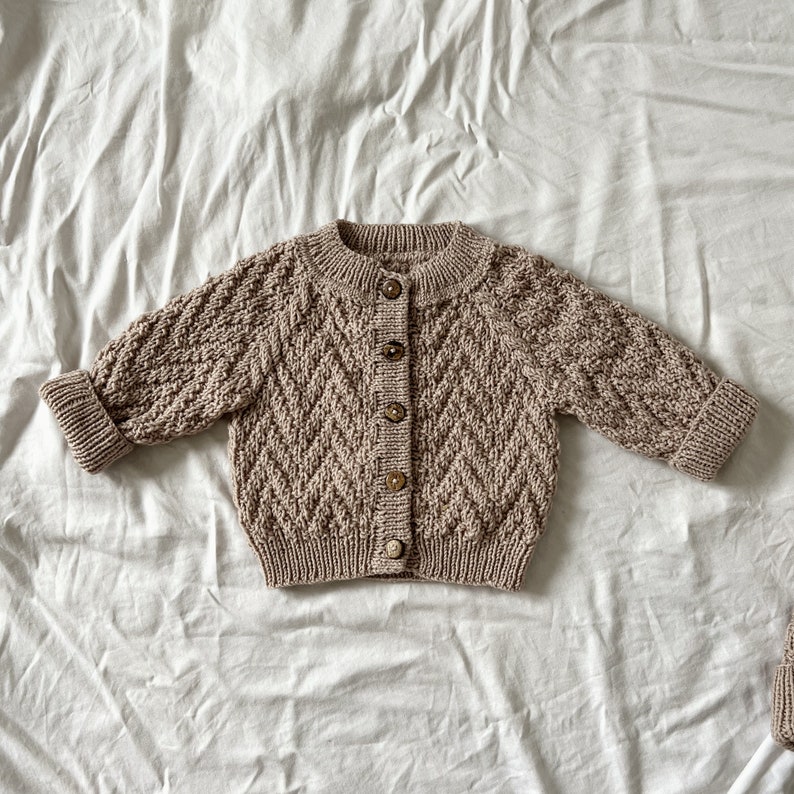 Knitting pattern baby cardigan, knitting pattern for baby, herringbone cardigan, PDF knitting pattern in English image 3