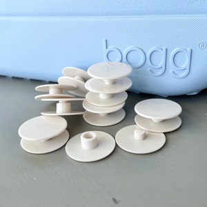 BAG BOLTS | Bogg Bits | Simply Southern Charms | Bag Tag Attachment | DIY Bag Personalization | Glowforge Acrylic diy | Bogg Button Plug