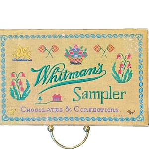 1940s Whitman&#39;s Sampler Cardboard Chocolate Box-Removable Insert with Original Parchment Paper-8.75&quot;X5&quot;X1.75&quot;,Candy Box,Advertising Box