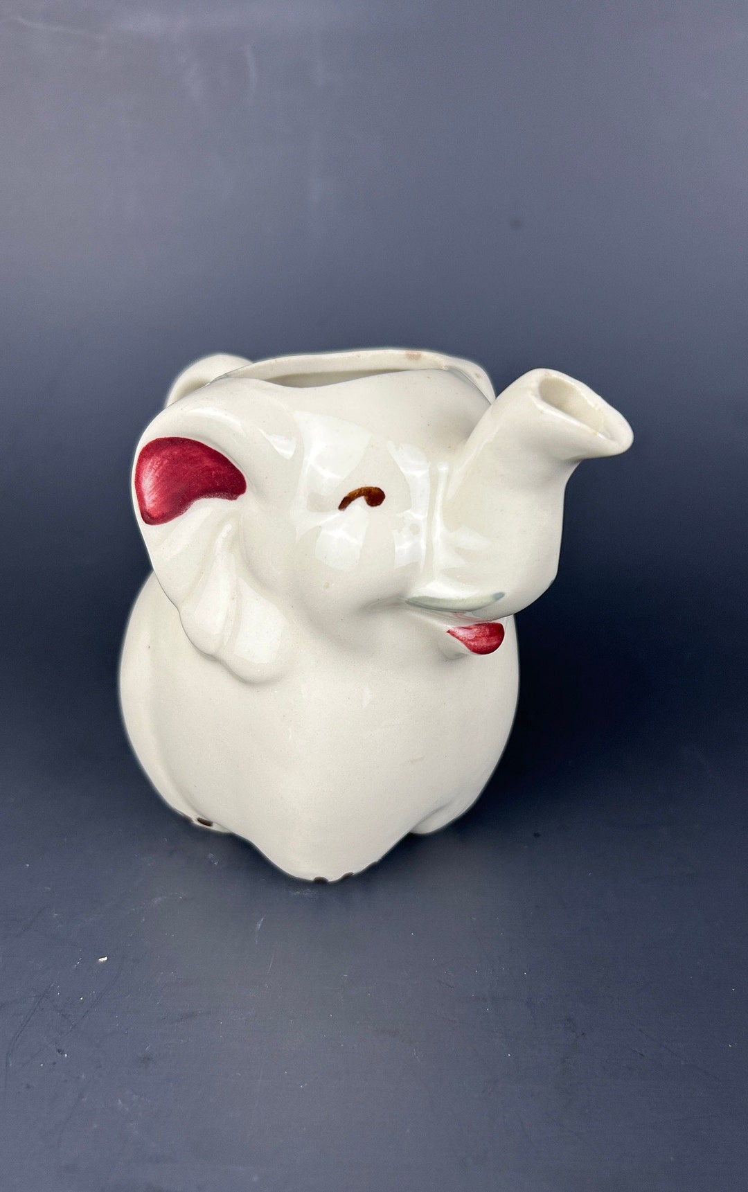 Vintage White Elephant Pitcher,shawnee Pottery Creamer,country Kitchen