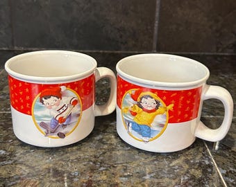 Campbell’s 2002 Winter Olympics Mugs – Set of 2 Skier & Skater (14 oz)