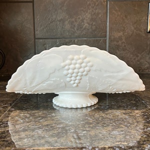 Vintage LE Smith White Milk Glass Banana Bowl: Grapevine Centerpiece