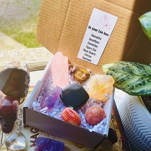 LEO CRYSTAL BOX!!! Leo Birthday Gift, Leo Custom Assortment Crystal Box, Leo Crystals, Hematite, Sunstone, Amethyst, Gemstones, Crystals