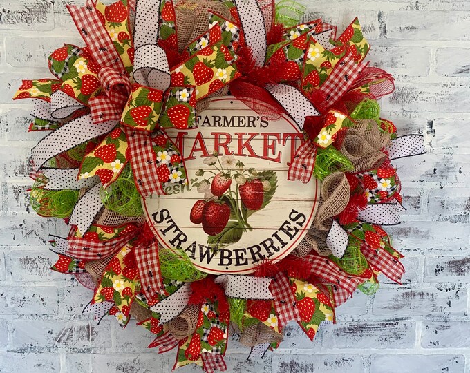 Strawberry Wreath, Spring Wreath, Summer Wreath, Burlap Wreath ...